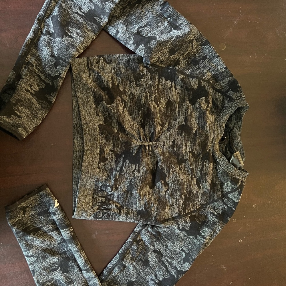 Gymshark Adapt Camo Seamless Crop